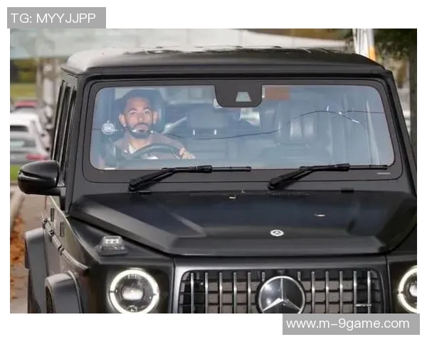 库尼亚周薪18万却因大G挡风玻璃裂缝考虑换车的背后故事