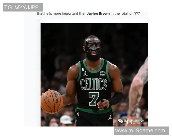 杰伦布朗赛场趣事发际线失守OG球衣遭殃引发球迷热议 杰伦布朗赛场趣事发际线失守OG球衣遭殃引发球迷热议