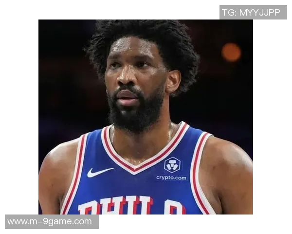 恩比德半场表现出色11投6中贡献18分3篮板2盖帽正负值10 恩比德半场表现出色11投6中贡献18分3篮板2盖帽正负值10