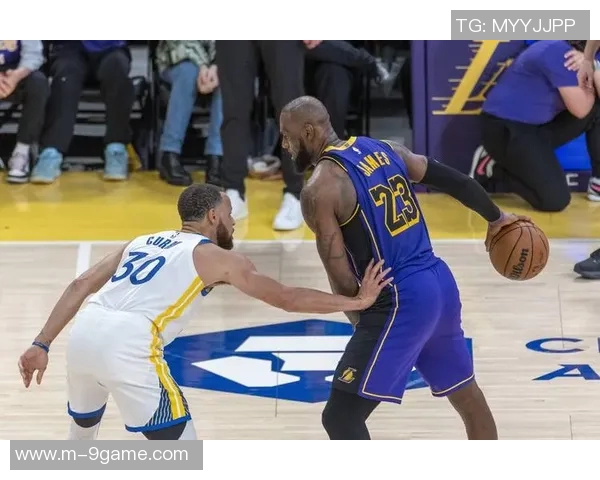 詹姆斯回忆童年梦想与高中觉醒打NBA成职业生涯的转折点