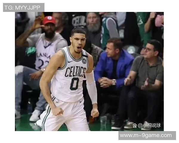 太阳逆转篮网第三节大爆发布克单节狂砍12分助力球队反超17分 太阳逆转篮网第三节大爆发布克单节狂砍12分助力球队反超17分