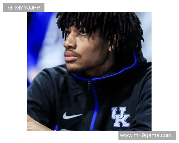 谢顿夏普表现出色18投9中砍下25分助力球队内外开花三分球命中率高达50